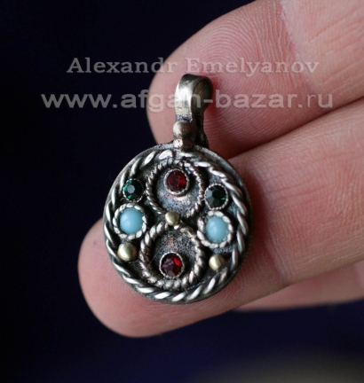 Филигранная подвеска из советской монеты по мотивам армянских и курдских украшен