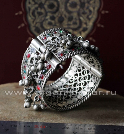 Традиционный афганский браслет с бубенчиками. Афганистан или Кашимр, вторая поло