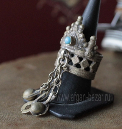 Кашмирское "коронное" кольцо с бубенчиками. Cеверо-западный Пакистан или Кашмир,