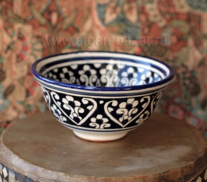 Керамическая чашка с орнаментом Сиях калам. Узбекистан, современная работа