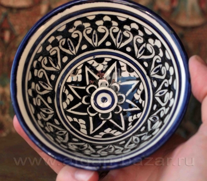 Керамическая чашка с орнаментом Сиях калам. Узбекистан, современная работа