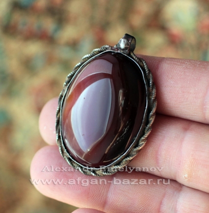 Подвеска с сердоликом по мотивам афганских украшений. Автор - Емельянов Александ