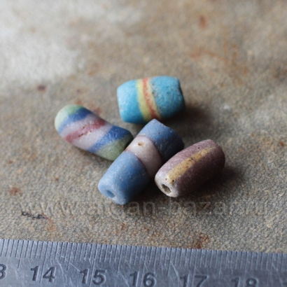 Африканские стеклянные бусины Кробо - African Ghana Krobo Beads. Лот из четырех бусин Африканские стеклянные бусины Кробо - African Ghana Krobo Beads. Лот из четырех