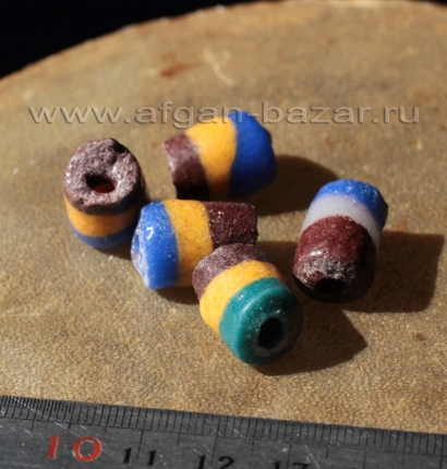 Африканские стеклянные бусины Кробо - African Ghana Krobo Beads. Лот из пяти бус