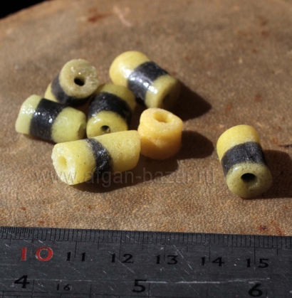 Африканские стеклянные бусины Кробо - African Ghana Krobo Beads. Лот из семи бус