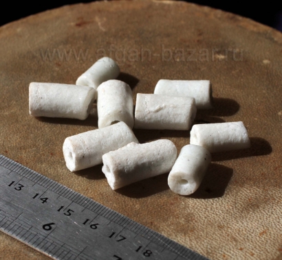 Африканские стеклянные бусины Кробо - African Ghana Krobo Beads. Лот из двяти бу