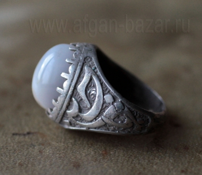 Иранский мужской перстень - талисман с каллиграфической надписью.