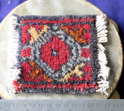 Афганский шерстяной декоративный коврик ручной работы. Афганистан, Кабул, современная работа Афганский шерстяной декоративный коврик ручной работы. Афганистан, Кабул, соврем