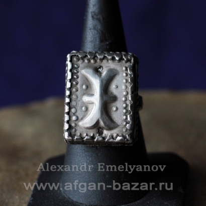 Перстень в казахском стиле. Автор - Александр Емельянов