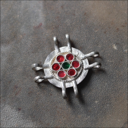 этническая фурнитура для расшивки костюма. Кучи коннектор 