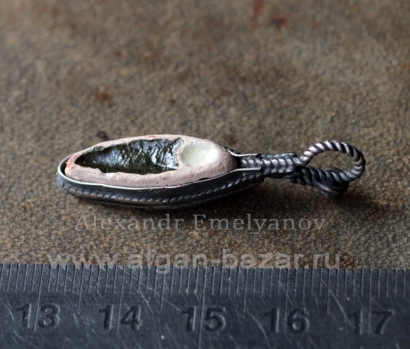 Подвеска с керамической вставкой по мотивам древнеегипетских украшений. Автор - 