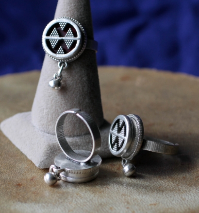 Кольцо из посеребренной латуни в казахском стиле