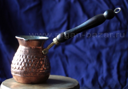 Турка для кофе ручной работы. Турция, современная работа Турка для кофе ручной работы. Турция, современная работа