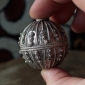 Старая йеменская бусина из высокопробного серебра с маркировкой мастера. Йемен, 