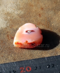 Бусина-амулет в виде сердца из сердолика. Северная Африка, 20 в.