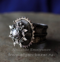 Перстень в кашмирском стиле, выполненный по образцу традиционных  украшений Афга