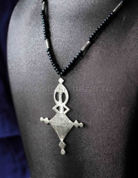 Колье с подвеской в виде туарегского амулета Bagzan