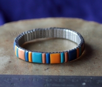 Браслет с холодной эмалью в стиле Бохо. Металл, холодная эмаль, пружинная констр