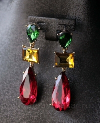 Серьги на пуссетах в стиле индийских украшений эпохи Великих Моголов