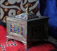 Марокканская шкатулка с горячей эмалью. Марокко, Анти-Атлас (Тизнит-Тарудант), современная работа Марокканская шкатулка с горячей эмалью. Марокко, Анти-Атлас (Тизнит-Тарудант)