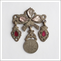 этническая фурнитура для расшивки костюма. Кучи подвески