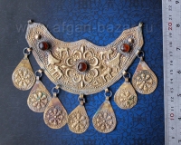 Подвеска- пектораль с изображением животных и птиц. Иранские туркмены, племя Йом