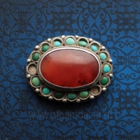 Старинная казахская накладка на пояс или деталь конской упряжи с сердоликом и би