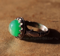 Иранский перстень с хризопразом.  Иран, современная работа