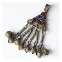 этническая фурнитура для расшивки костюма. Кучи подвески