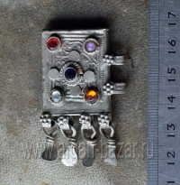 Подвеска-амулет Тавиз, деталь украшения. Северо-западный Пакистан или Кашмир, племена Кучи, 20 в. Подвеска-амулет Тавиз, деталь украшения. Северо-западный Пакистан или Кашмир, пл