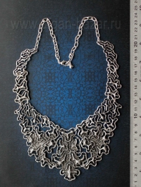 Колье в стиле Бохо-Трайбл с изображениями ладоней (амулет Рука Фатимы)