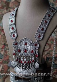 Колье в туркменском стиле с фигурками птиц