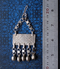 Винтажная египетская сережка - амулет Зар (без пары). Египет, 20 век