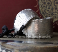 Старый индийский наплечный браслет "бозубанд"
