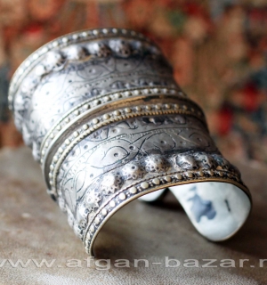 Старый туркменский браслет "Билезик"