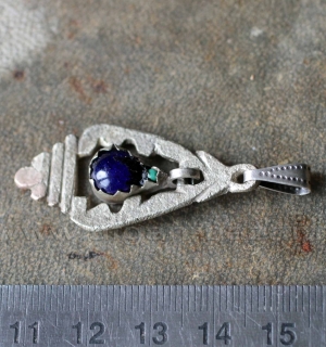 Кулон, сделанный из детали афганского украшения (хазарейской сережки). Афганиста