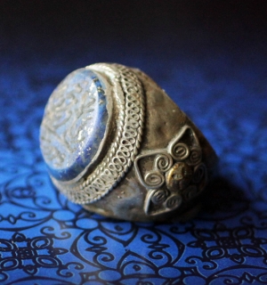 Old Afghan Turkoman men's  Silver Ring with Handcarved Badakhshan Lapis Lazuli  