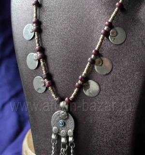 Афганское колье с подвесками из деталей старых племенных украшений