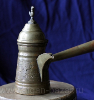 Винтажная турка для кофе в сирийском стиле. Сирия (Алеппо) или Юго-восточная Анатолия (Газиантеп), 20 в. Винтажная турка для кофе в сирийском стиле. Сирия (Алеппо) или Юго-восточная Ана