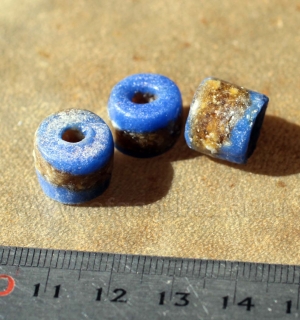 Африканские стеклянные бусины Кробо - African Ghana Krobo Beads. Лот из трех бус