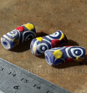 Африканские стеклянные бусины Кробо - African Ghana Krobo Beads. Лот из трех бус