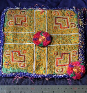 Расшитая нашивка на платье. Афганистан или Пакистан, племена Кучи, 20-21 вв.