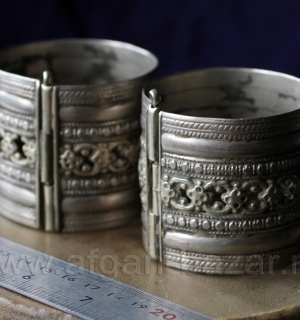 Пара традиционных афганских браслетов "Карра" (Karreh (фарси)).  Афганистан, Хаз