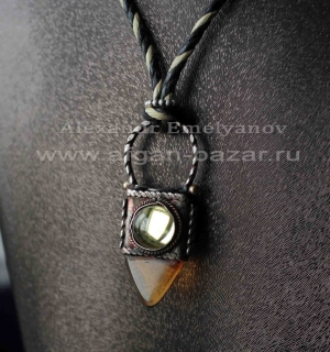 Кулон в виде туарегского амулета "Ин Галл". Автор - Емельянов Александр