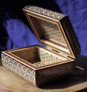 Деревянная шкатулка с инкрустацией "Хатам" - высокое качество, инкрустирована та