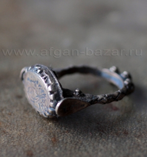 Винтажный иранский перстень-печатка