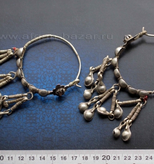 Кашмирские племенные серьги - височные подвески. Пакистан (Кашмир, Шринагар), гуджары, вторая половина 20-го века Кашмирские племенные серьги - височные подвески. Пакистан (Кашмир, Шринагар), гу