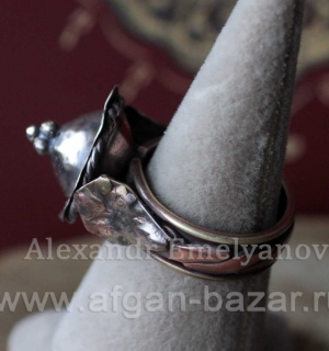 Перстень в индийском стиле, выполненный по образцу традиционных  украшений Афган