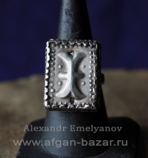 Перстень в казахском стиле. Автор - Александр Емельянов