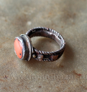 Перстень в афганском стиле, сделанный из детали афганского украшения